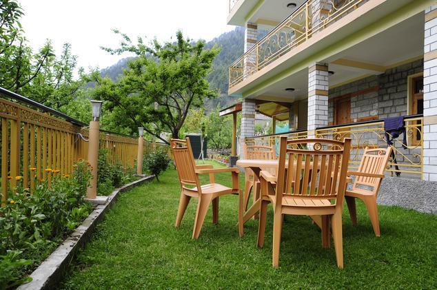 Golden Apple Cottage